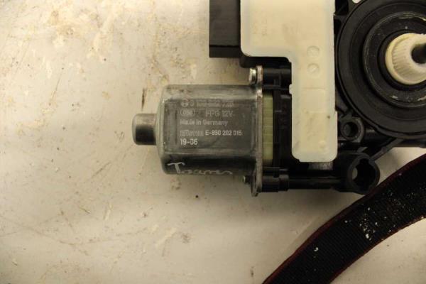 MOTEUR LEVE VITRE VAG - Vue 3